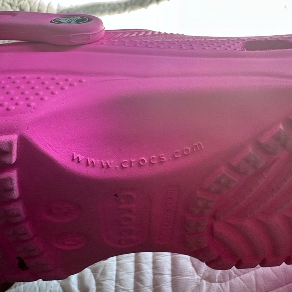 Women’s pink crocs - Picture 3 of 7